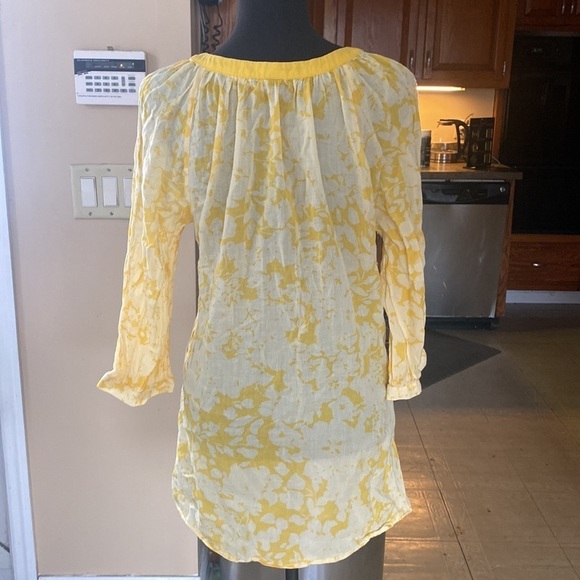 H&M Yellow & White V-Neck 3/4 Sleeve Shirt Dress - Picture 4 of 9